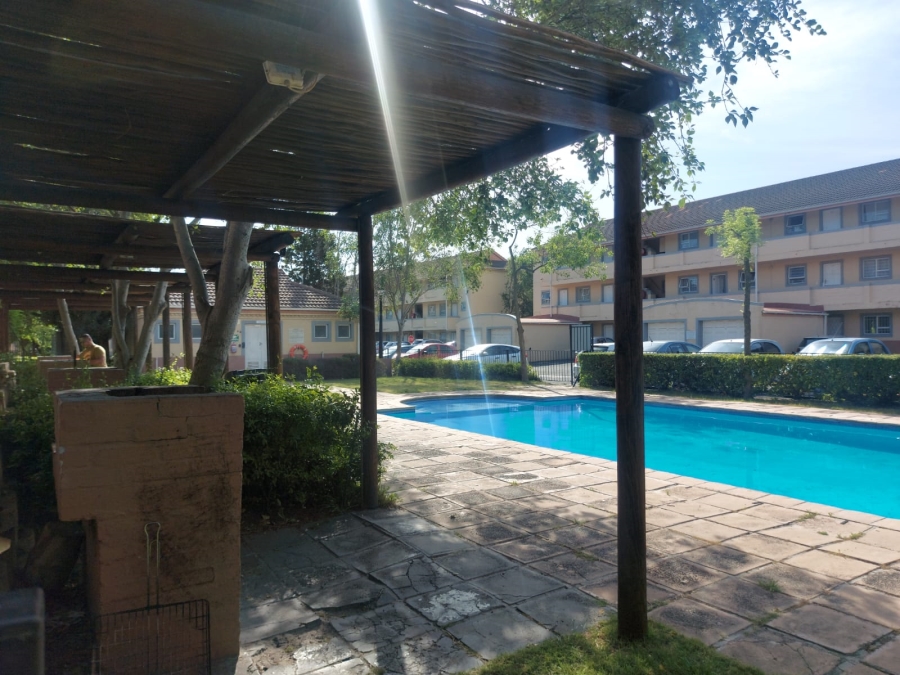 To Let 2 Bedroom Property for Rent in Pinelands Western Cape